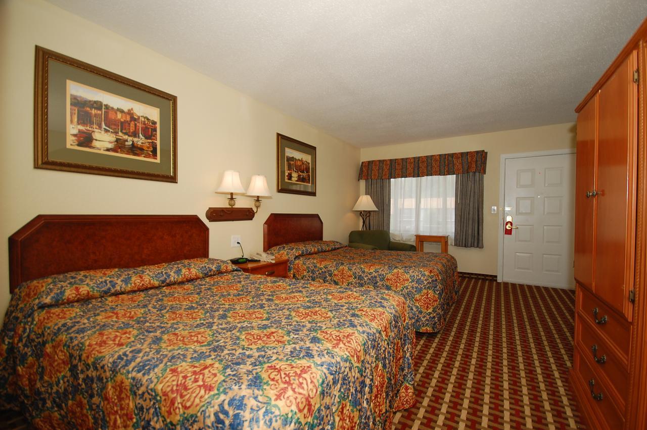 Millville Motorsports Inn And Suites Chambre photo