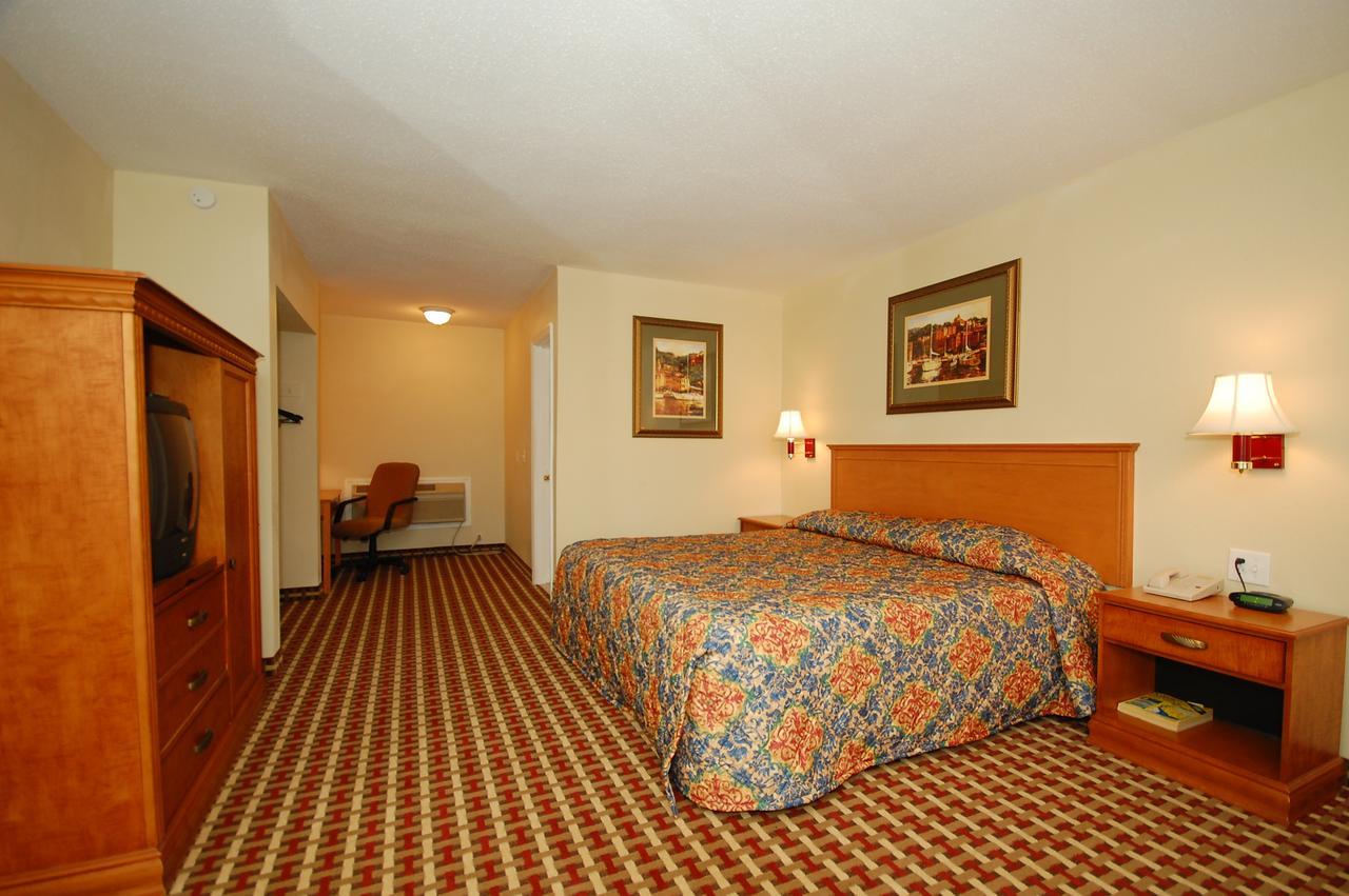 Millville Motorsports Inn And Suites Chambre photo