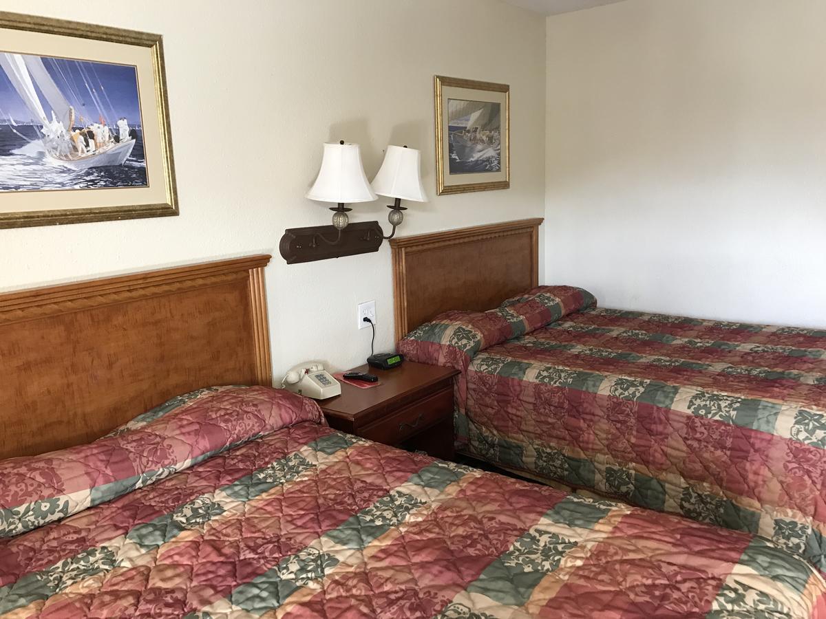 Millville Motorsports Inn And Suites Chambre photo